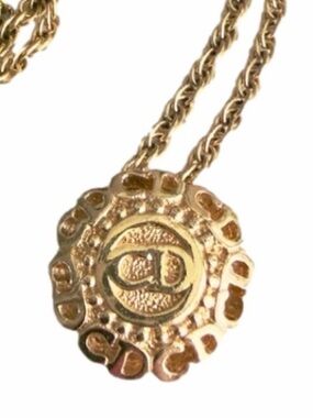 NEW Rare Vintage Dior 
CD Logo Gold Necklace